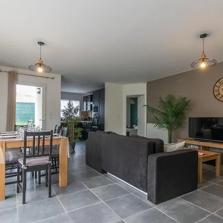 بيت للعطل Les De Castel - Les Chenes