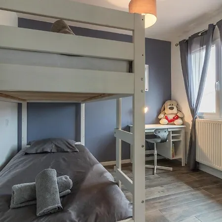 Les De Castel - Les Chenes *