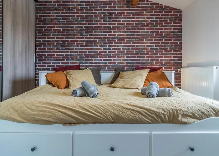 Les De Castel - Les Chenes *