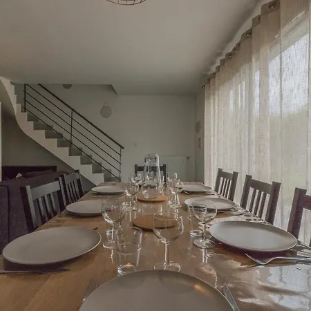 Les De Castel - Les Chenes *